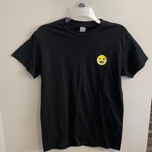 Face with mask embroidered tee shirt size Small NWOT